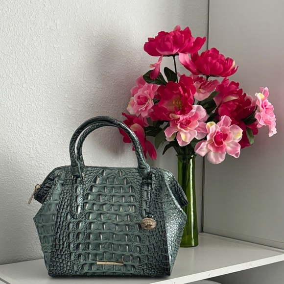 🌸NWT Mini Camila Brahmin